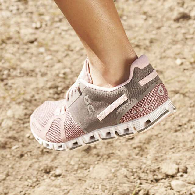 ladies on cloud running shoes